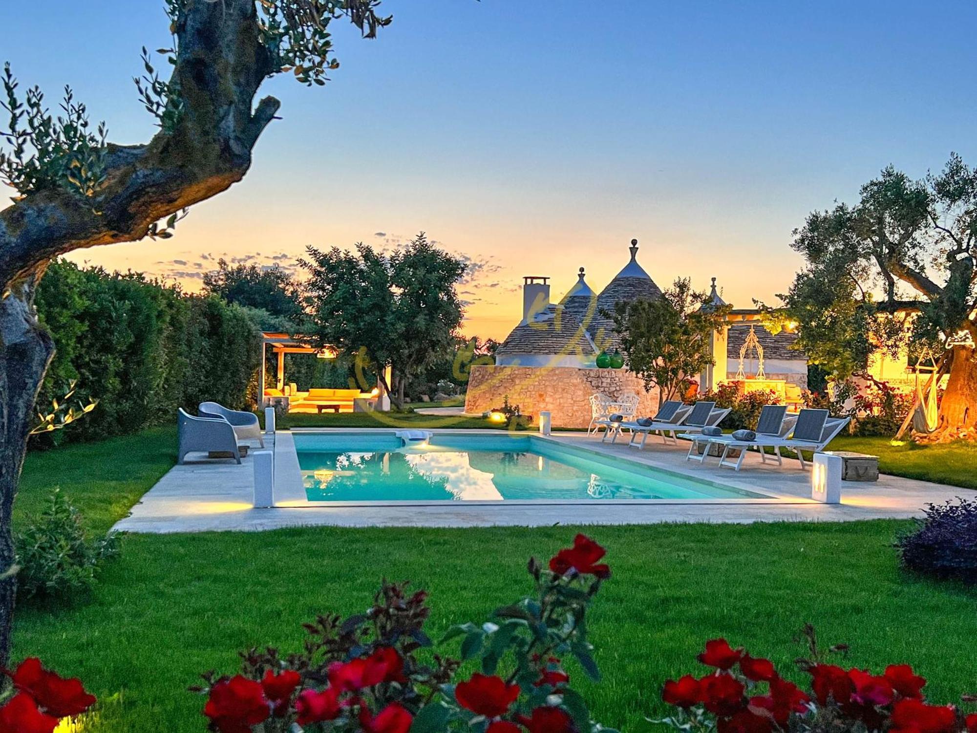 Td Trulli Della Rosatella Typical Trulli With Pool Villa Castellana Grotte Exterior photo