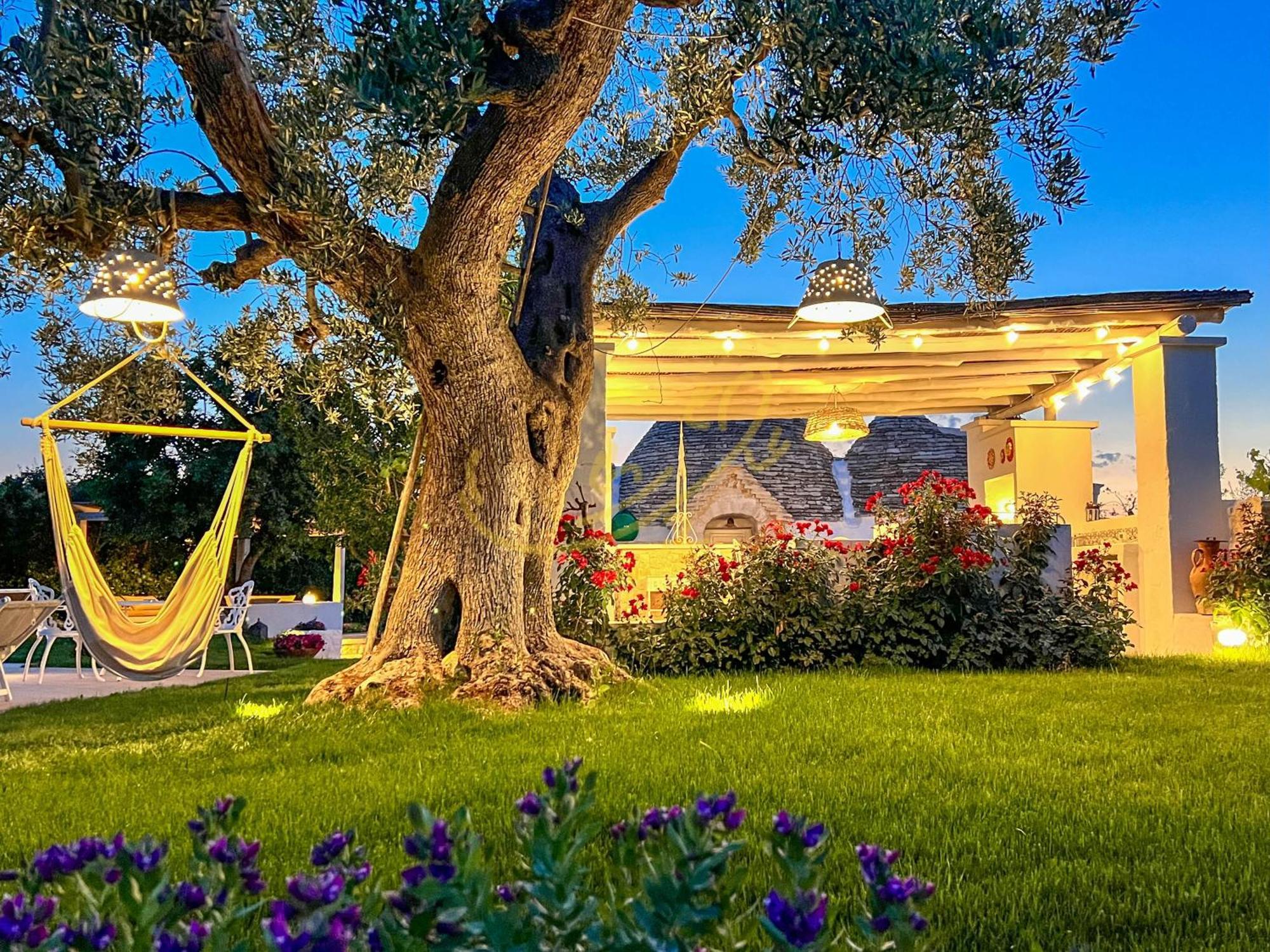 Td Trulli Della Rosatella Typical Trulli With Pool Villa Castellana Grotte Exterior photo